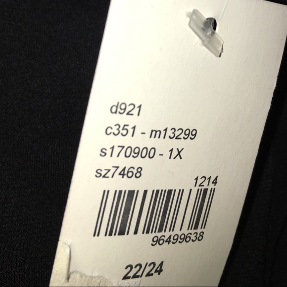 Plus size black halter top - Picture 5 of 6